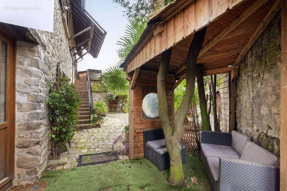 Maison à CERNY