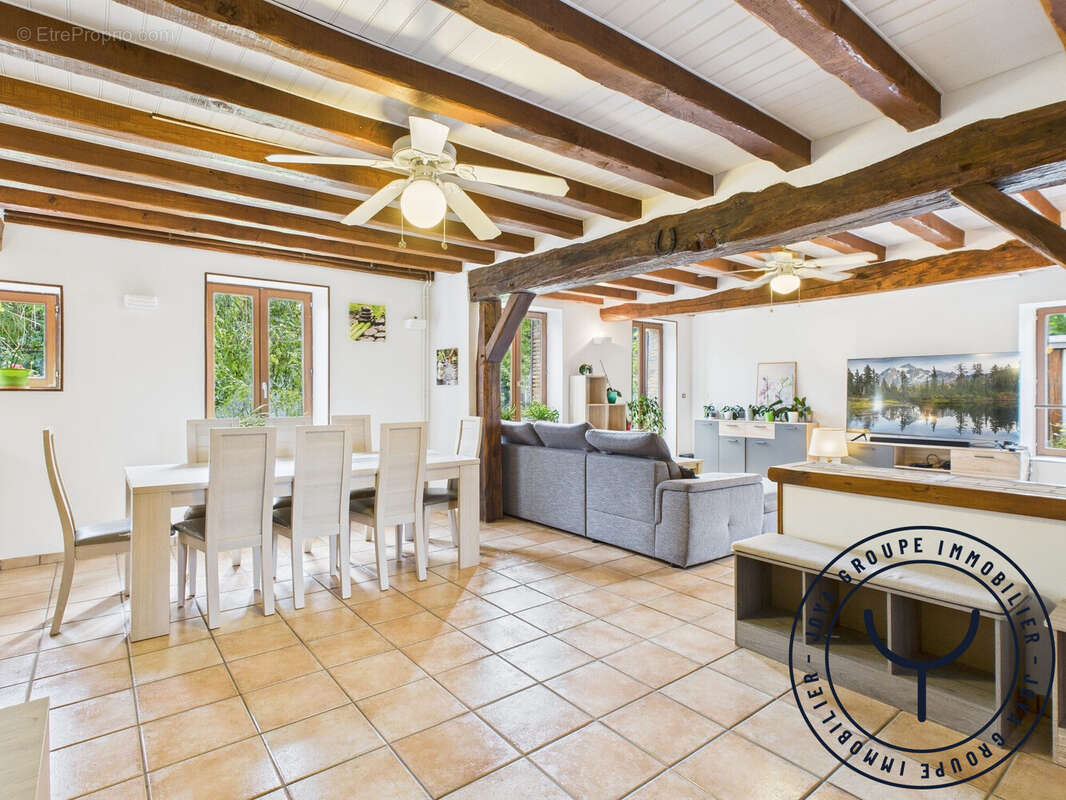 Salle à manger  - Maison à BAGNEUX