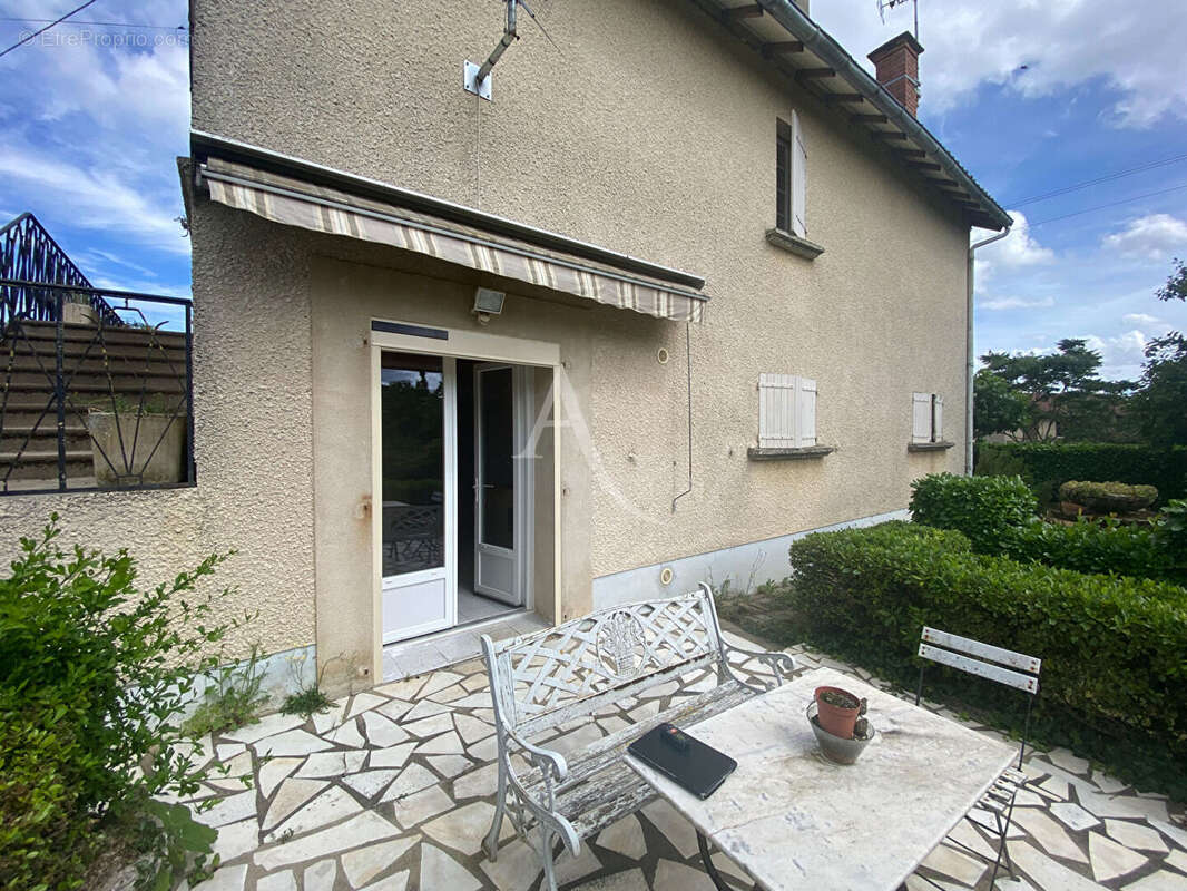 Maison à VALDERIES