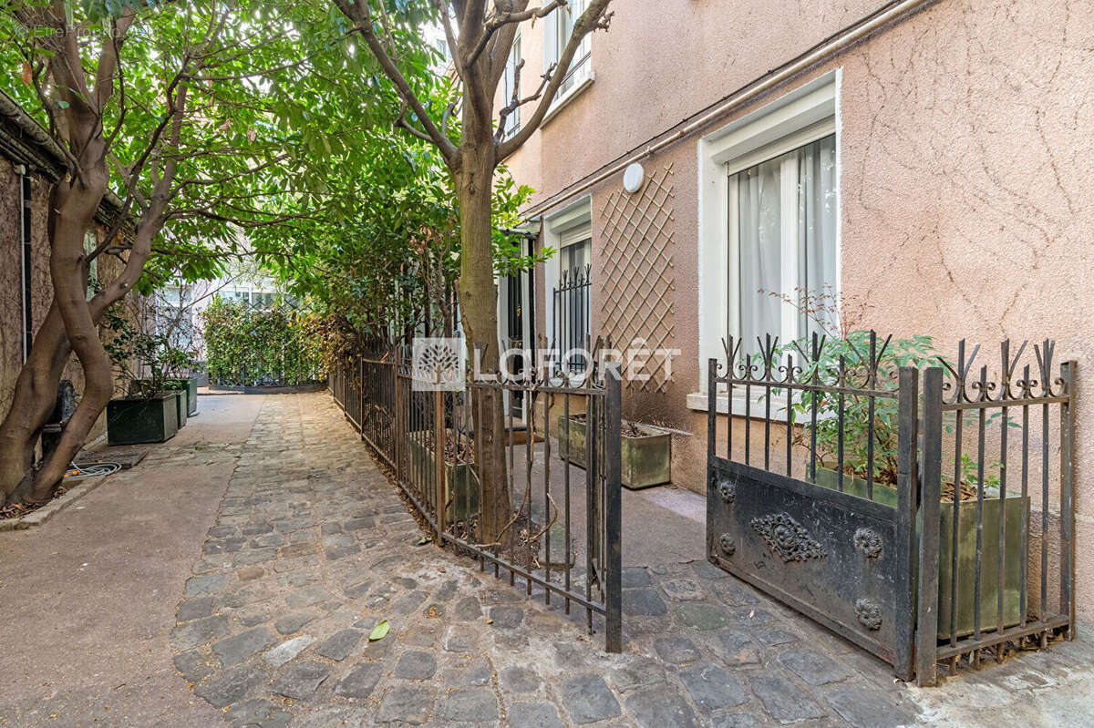Maison à PARIS-17E