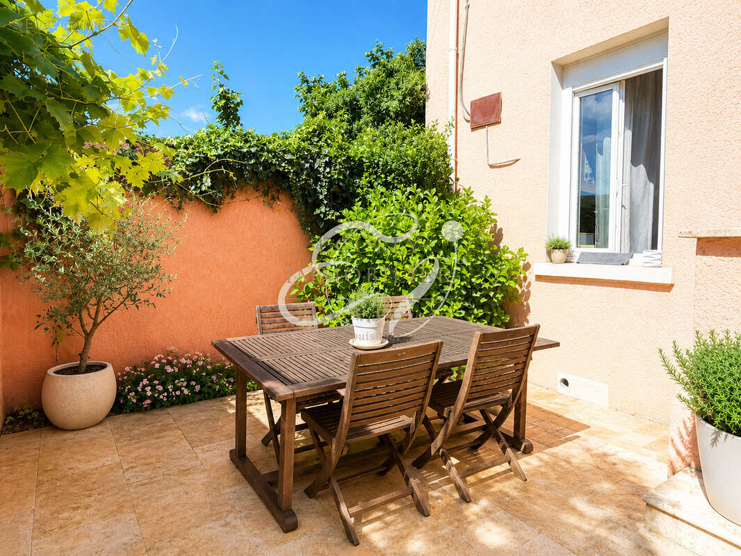 Maison à DECINES-CHARPIEU