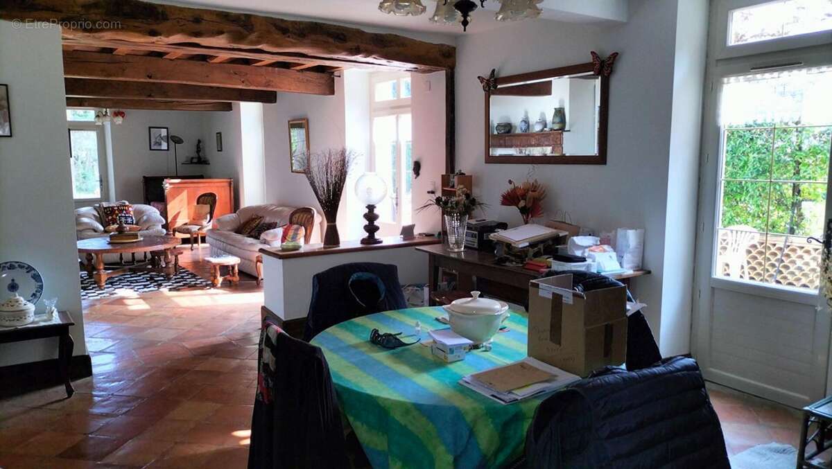 Maison à MAUVEZIN