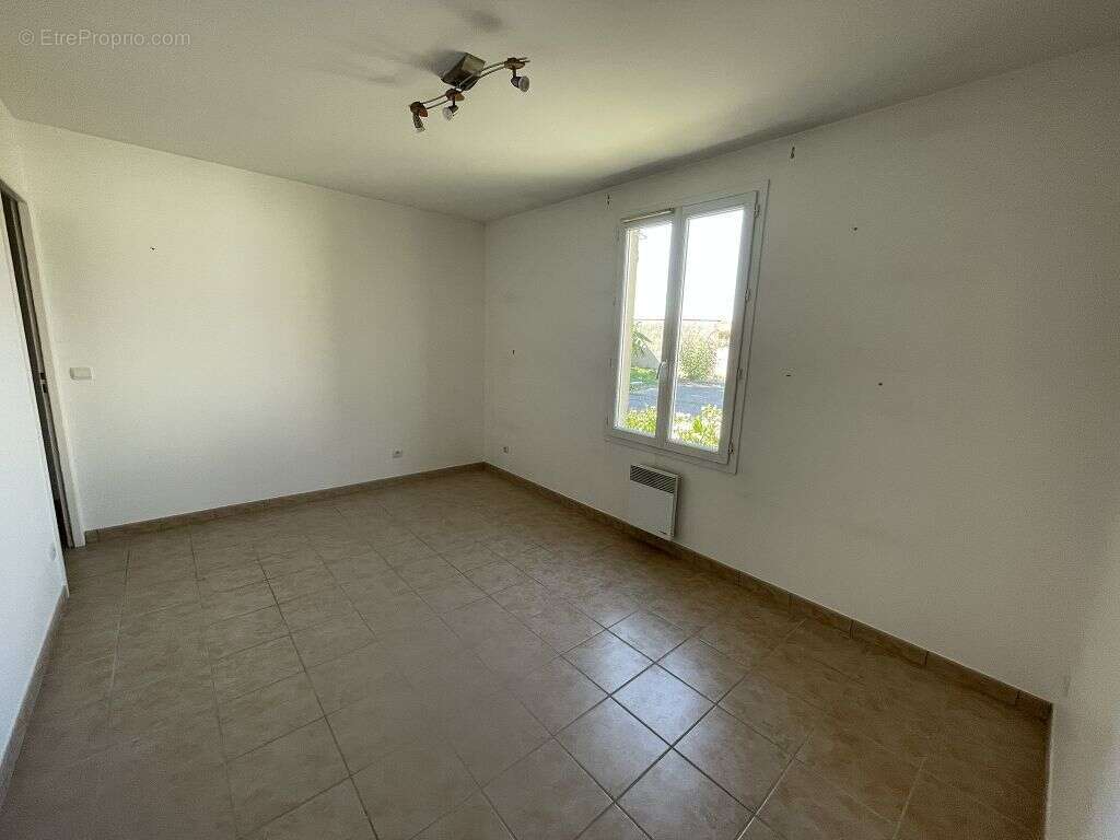 Maison - 140m ² - photo 6