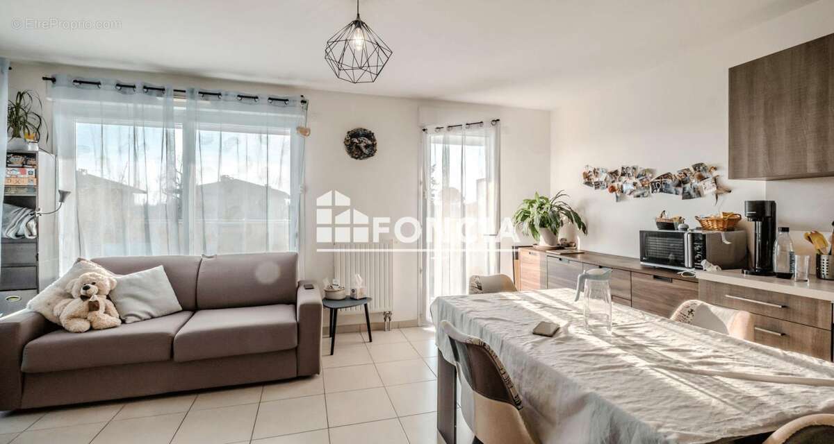 Appartement à DOUVAINE