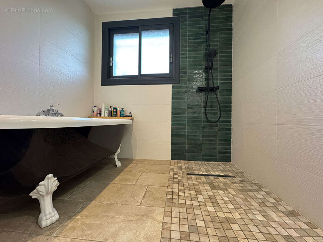 Maison à RAZAC-SUR-L&#039;ISLE