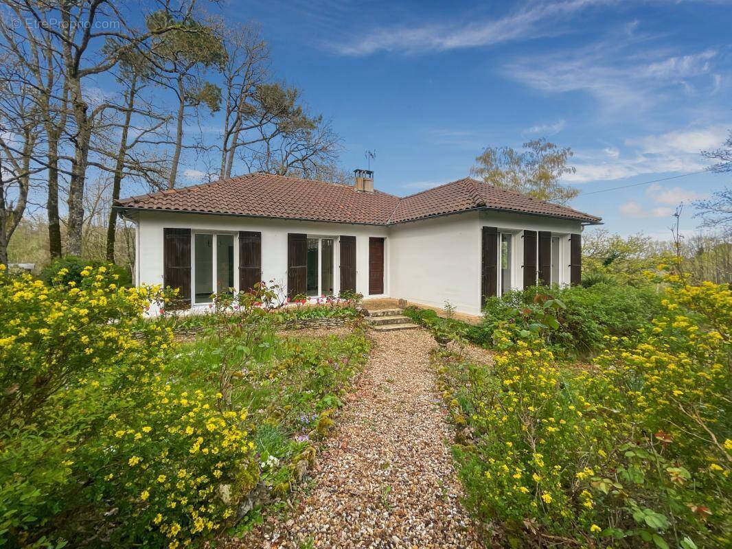 Maison à COULOUNIEIX-CHAMIERS