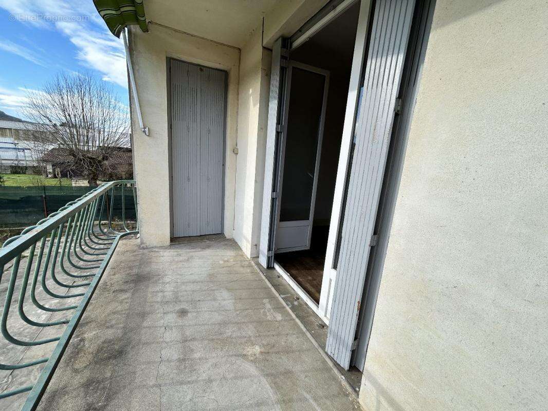 Maison à SAINT-CERE