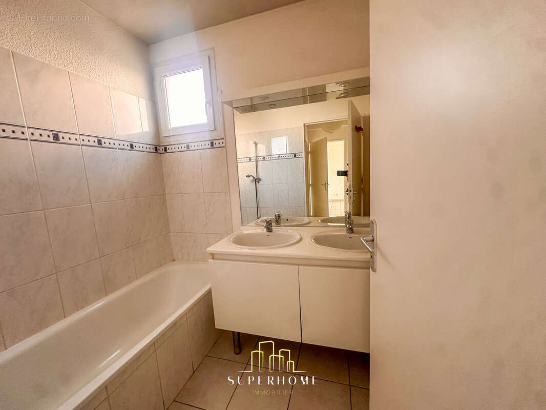 Appartement à MARSEILLE-9E