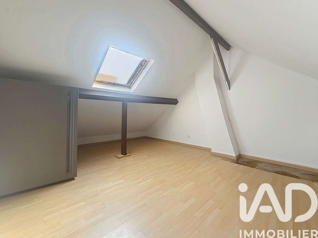 Maison 100 m² à Lambres-Lez-Douai  - photo 8