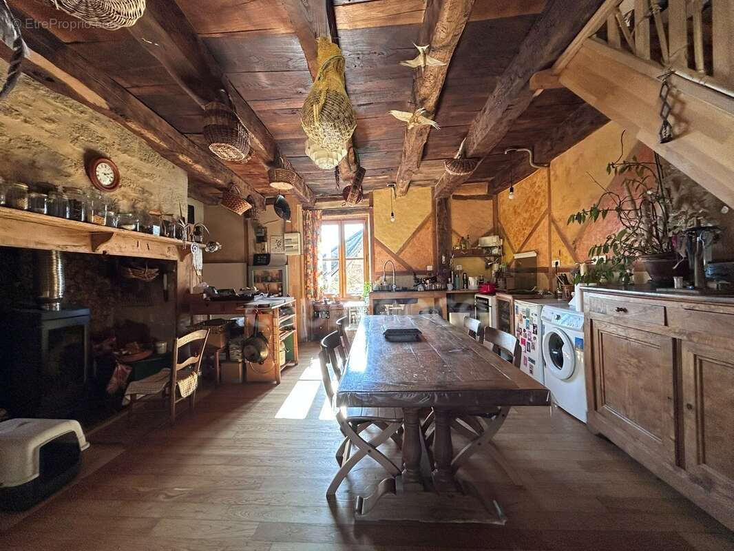 Maison à vendre 3 pièces HAUTEFORT (24) - photo 11