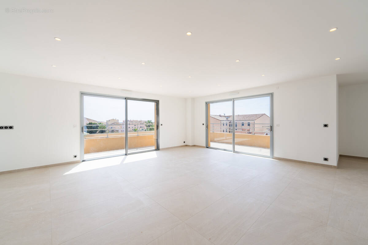 Appartement à SANARY-SUR-MER