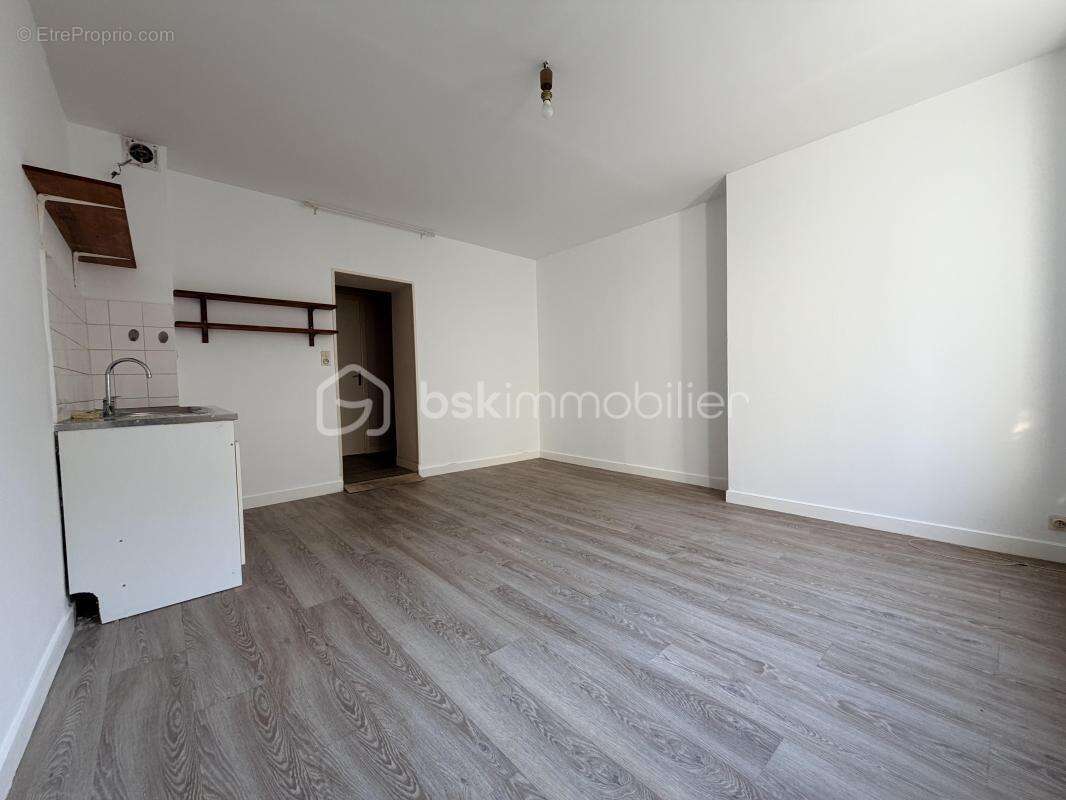 Appartement T2 en exclusivité - Centre-Ville de Concarneau - photo 2
