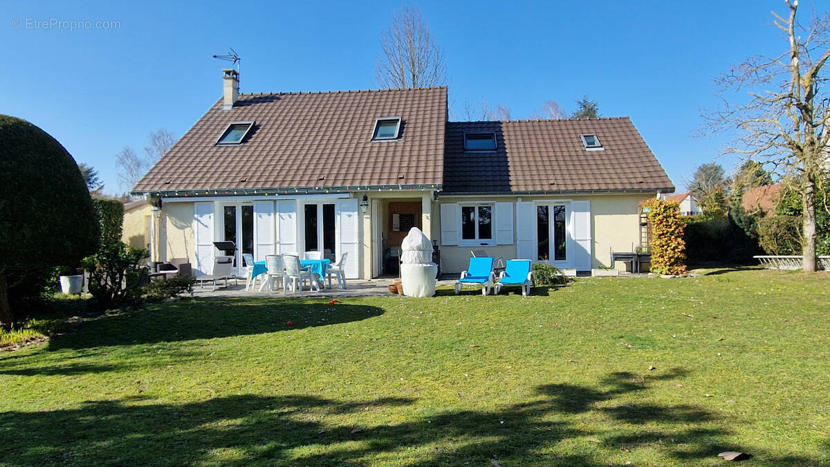 Maison à SAINT-WITZ