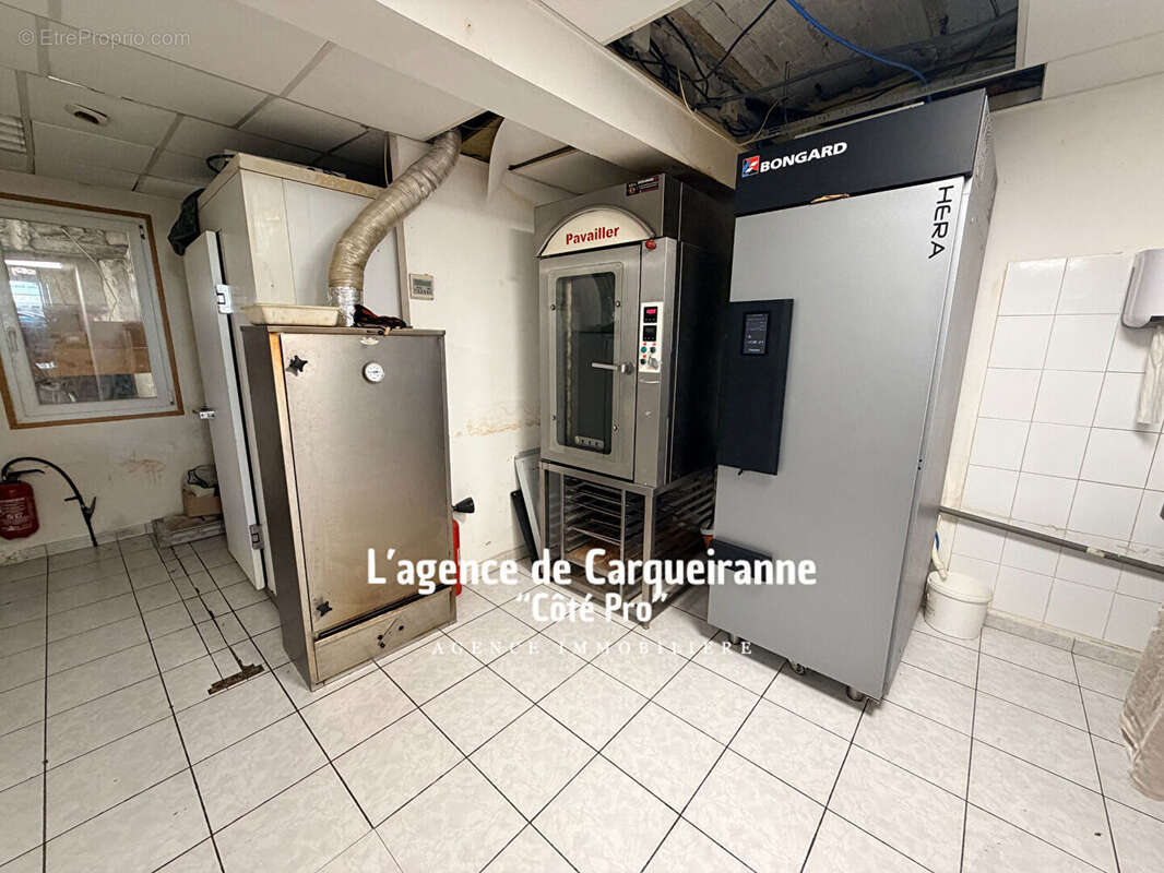 Commerce à LA LONDE-LES-MAURES