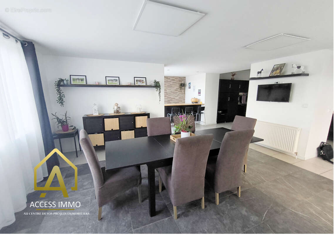 Maison à VIEUX-CONDE