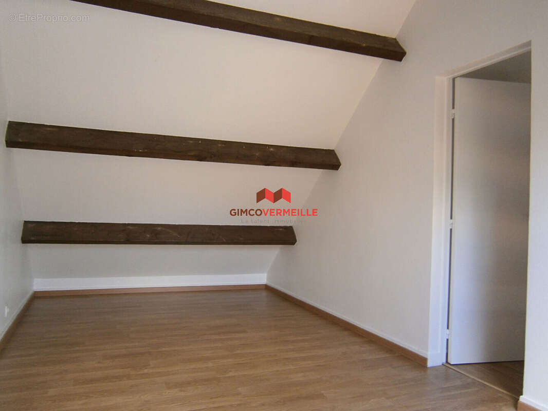 Appartement à SAINT-REMY-LES-CHEVREUSE