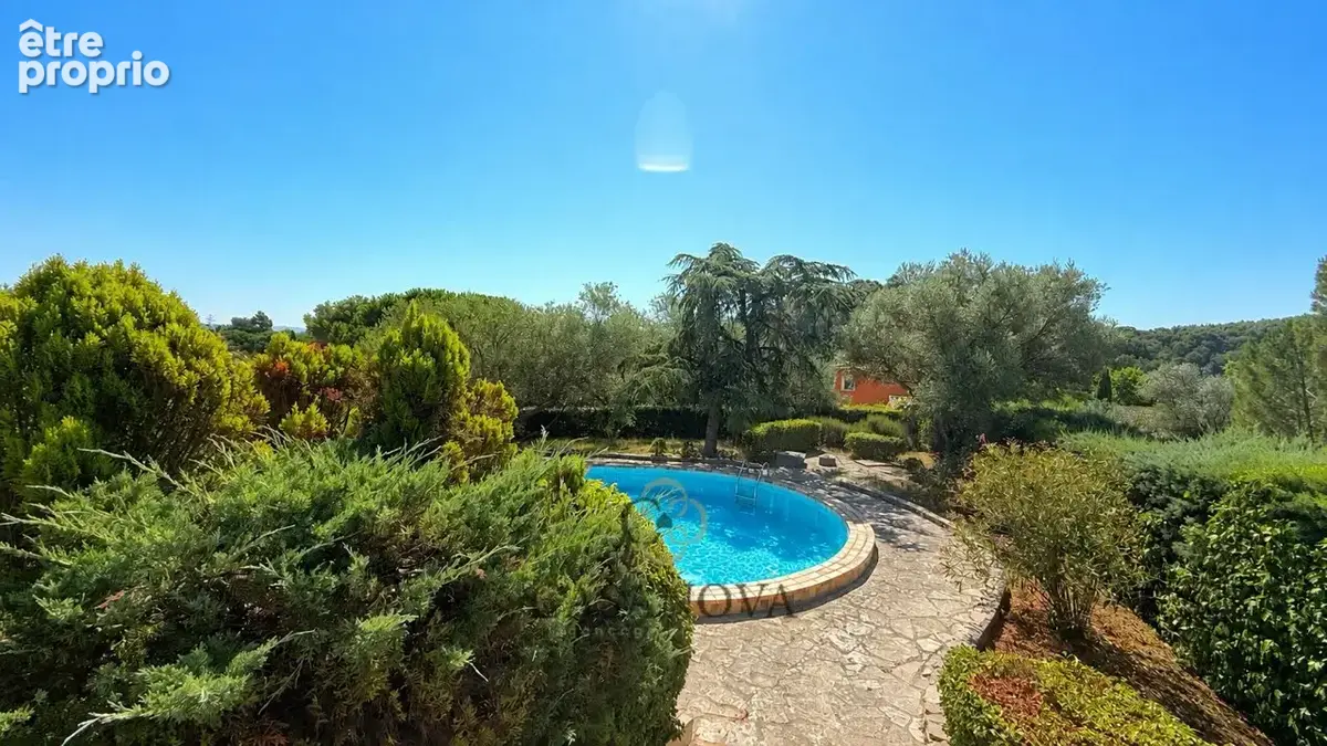 Villa d'architecte avec piscine, six chambres et appartement indépendant sur 1 720 m² de terrain - photo 4