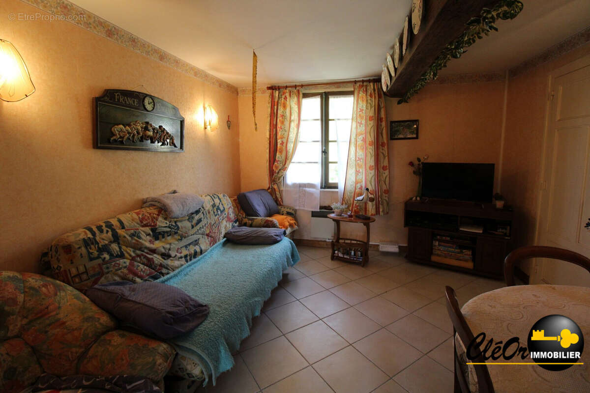 Maison à LA CHAPELLE-SAINT-SAUVEUR