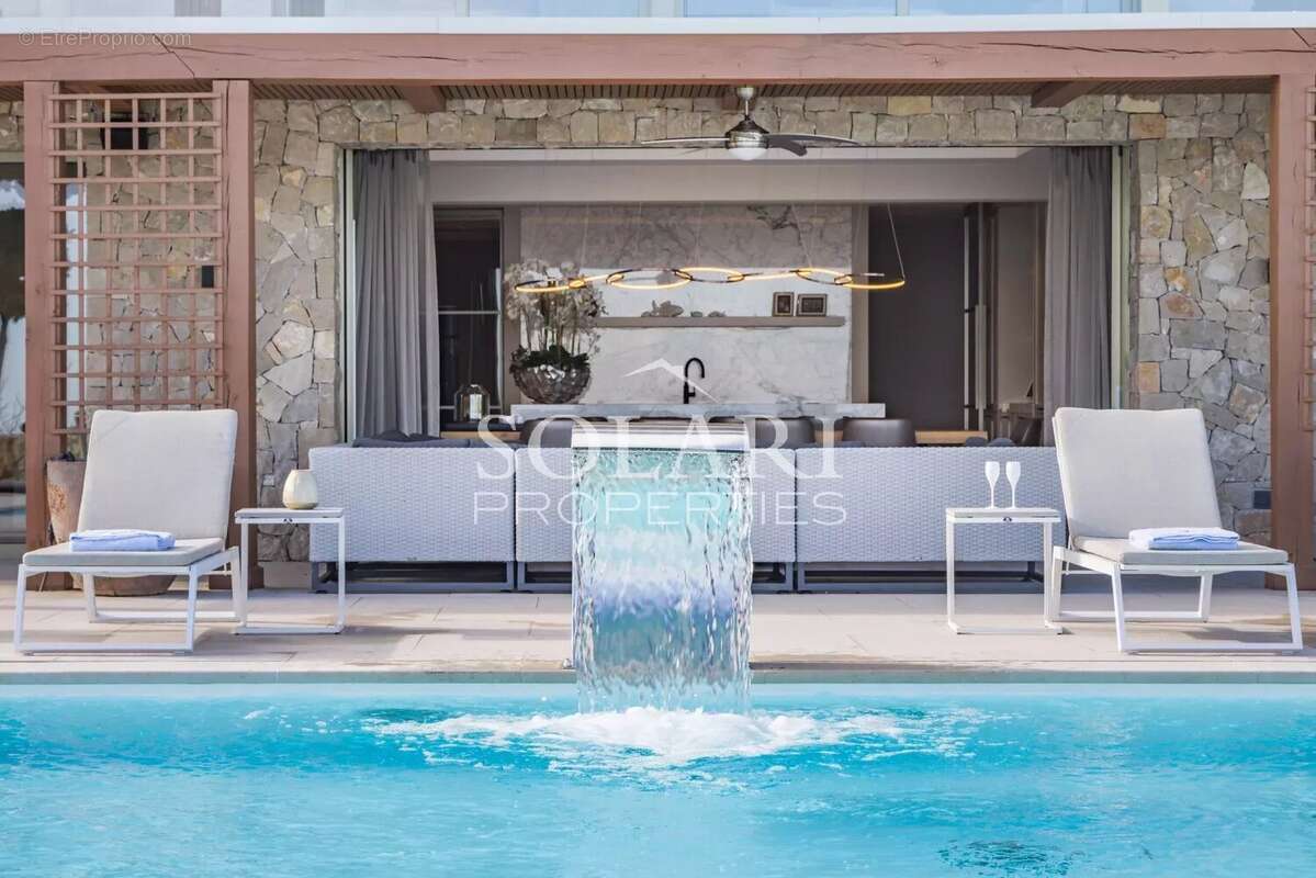 Maison à THEOULE-SUR-MER