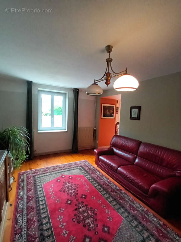 Maison à VEYRINS-THUELLIN