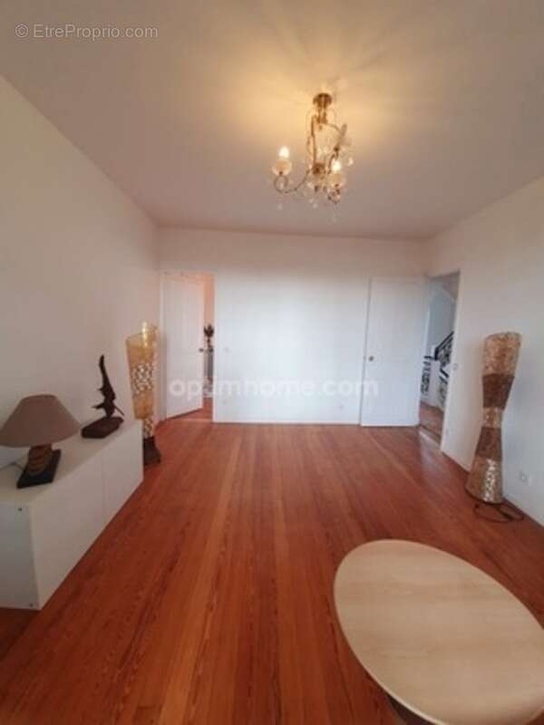 Maison à MONTMORENCY