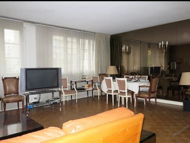 Appartement à PARIS-12E