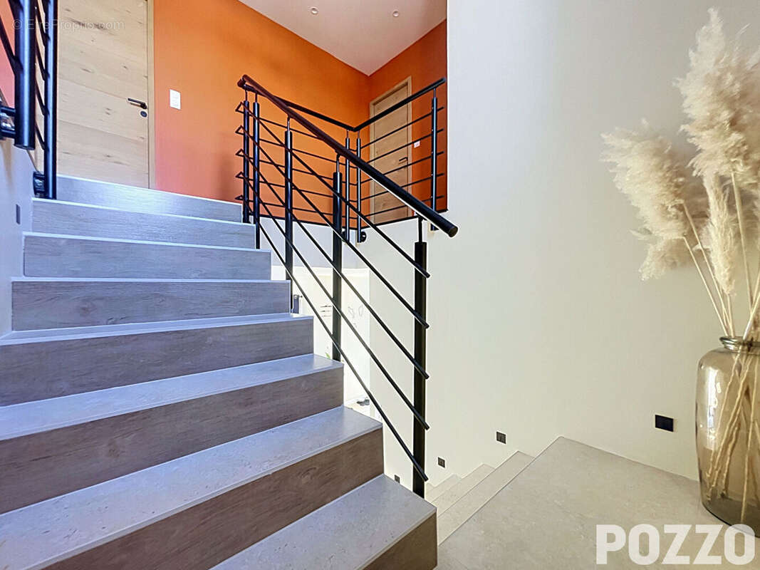 A VENDRE Maison Contemporaine  de 161 m2 - photo 7