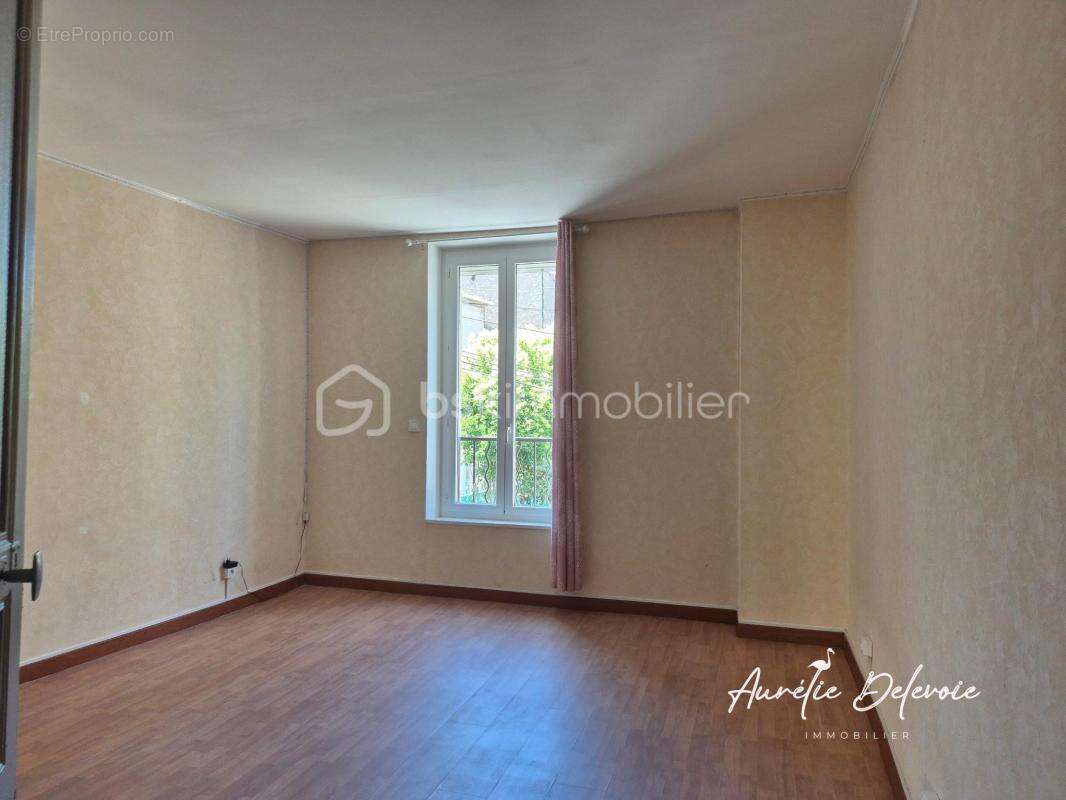 165 m², 5 chambres, DPE C : une maison familiale à fort potentiel proche de Béziers - photo 6