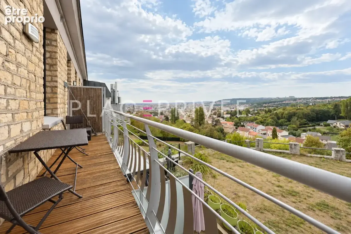 Duplex inversé avec terrasse - photo 11