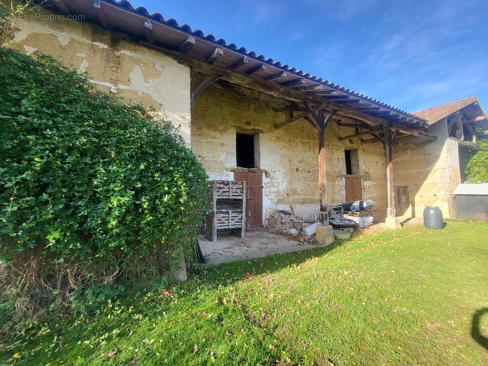 Maison à VONNAS