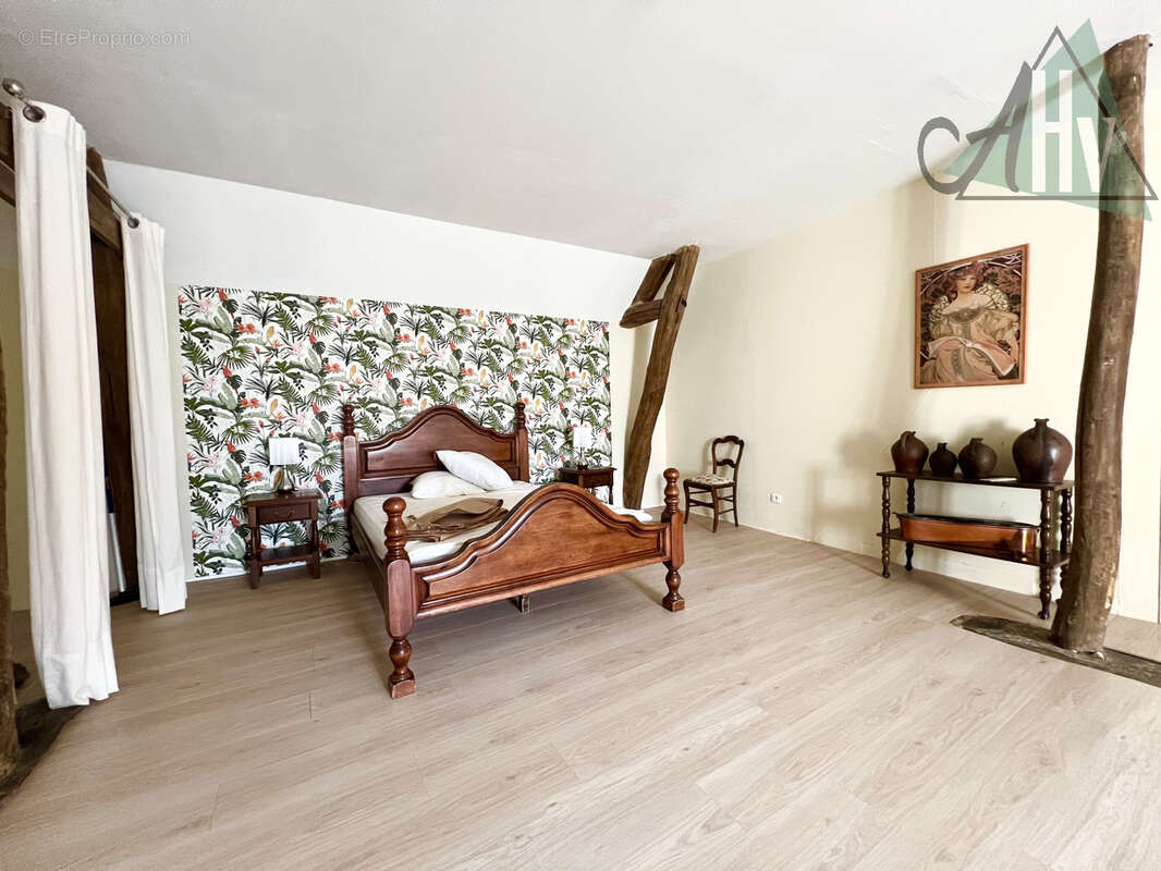 Maison à LOUAN-VILLEGRUIS-FONTAINE