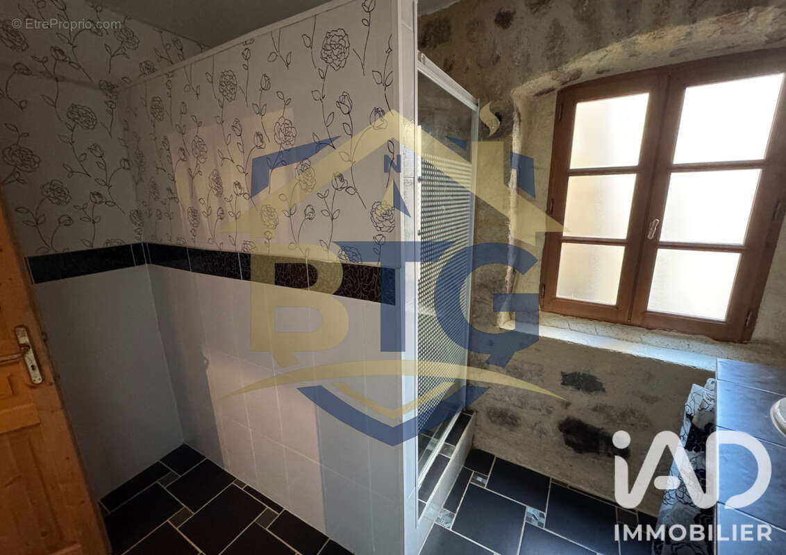 Maison 90 m² à Largentiere  - photo 5