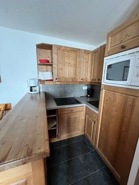 Cuisine - Appartement à FONTCOUVERTE-LA-TOUSSUIRE