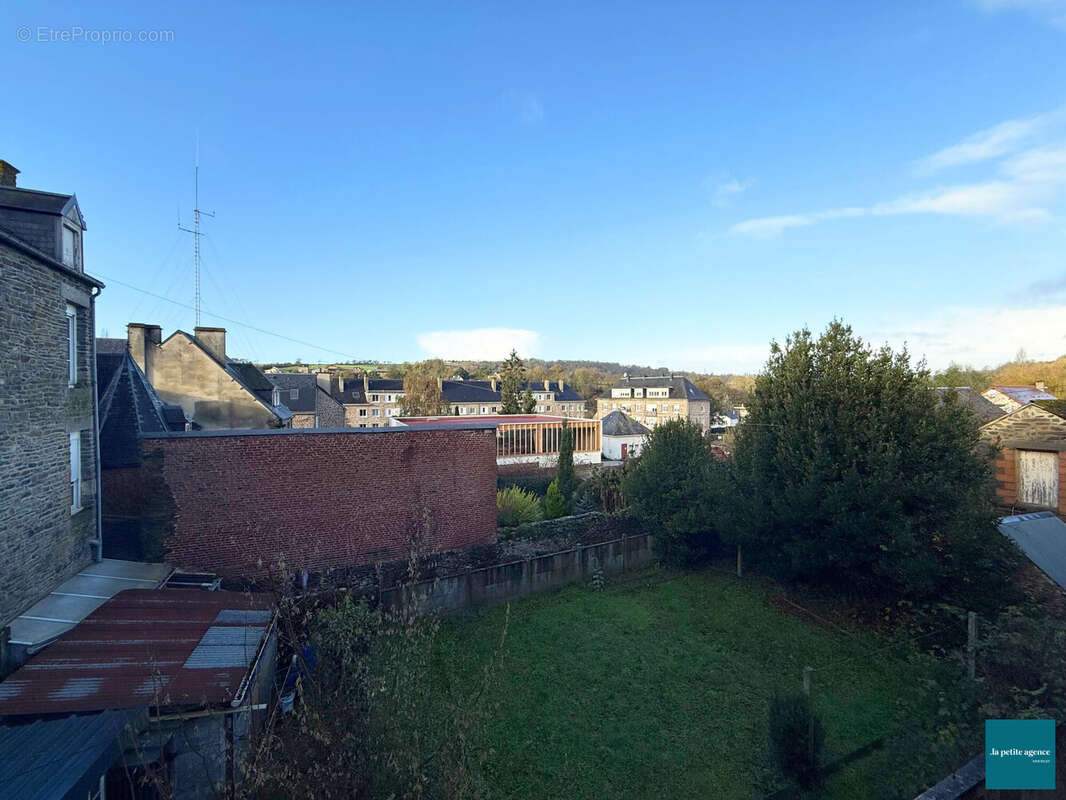 Maison à PONT-D'OUILLY