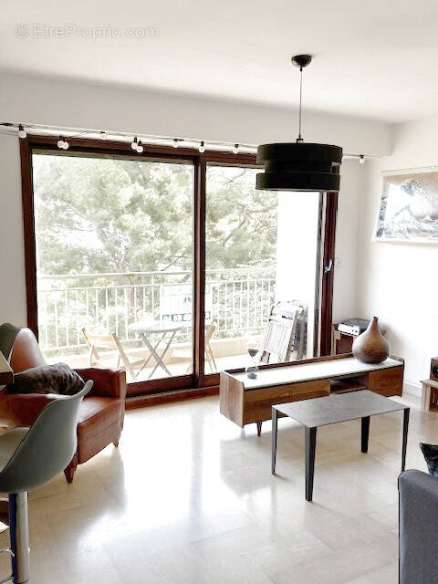 Appartement à MARSEILLE-9E