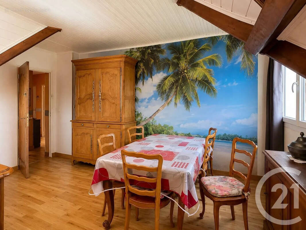 Maison à TILLE