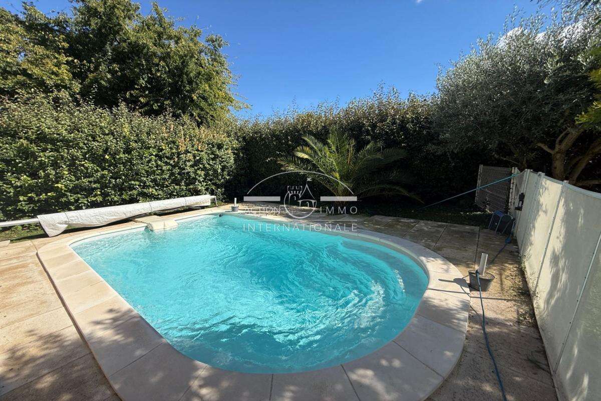 Maison à SAINT-MARTIN-DE-CRAU