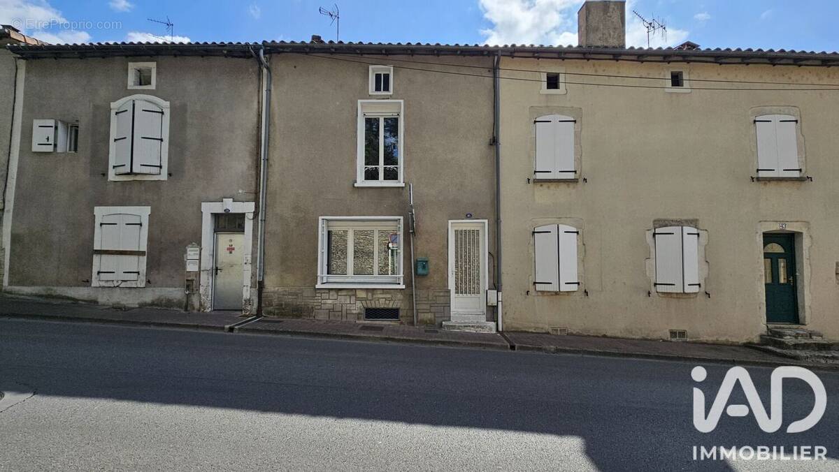 Photo 1 - Maison à RUFFEC