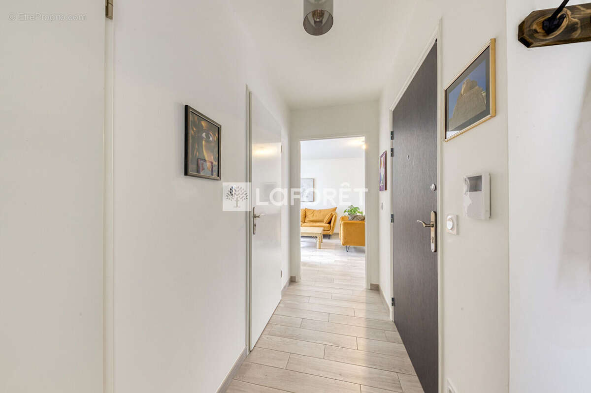 Appartement à PONTAULT-COMBAULT