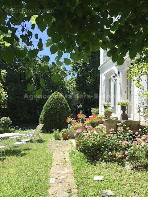 jardin fleuri - Maison à BRUNOY