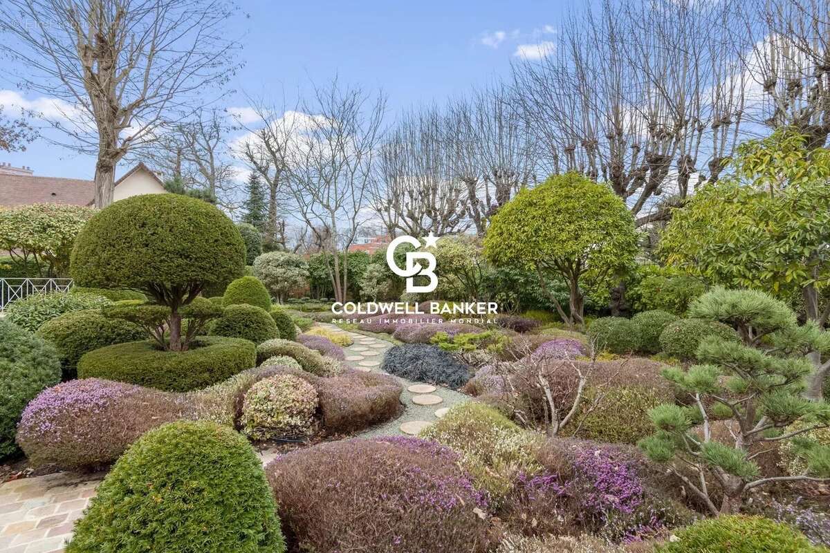 Maison à LE VESINET