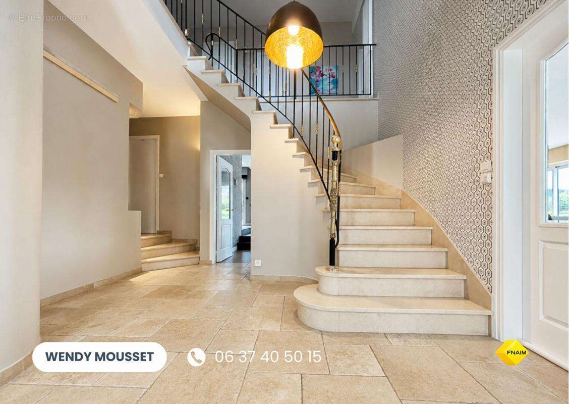 Villa proche d'un Golf  de 285 m² avec sous-sol - Aux portes de Vannes - photo 13