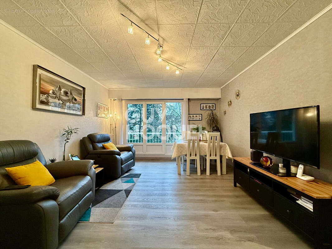 Appartement à ROSNY-SOUS-BOIS
