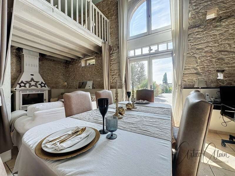 Dpt Haute Garonne (31), à vendre proche de VILLEFRANCHE DE LAURAGAIS maison en pierre de 676 m² - Terrain de 3 400m² - photo 5
