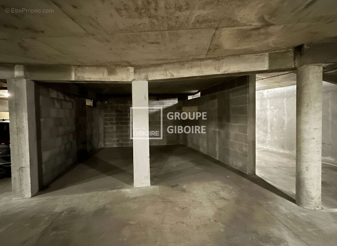 Parking à SAINT-MALO