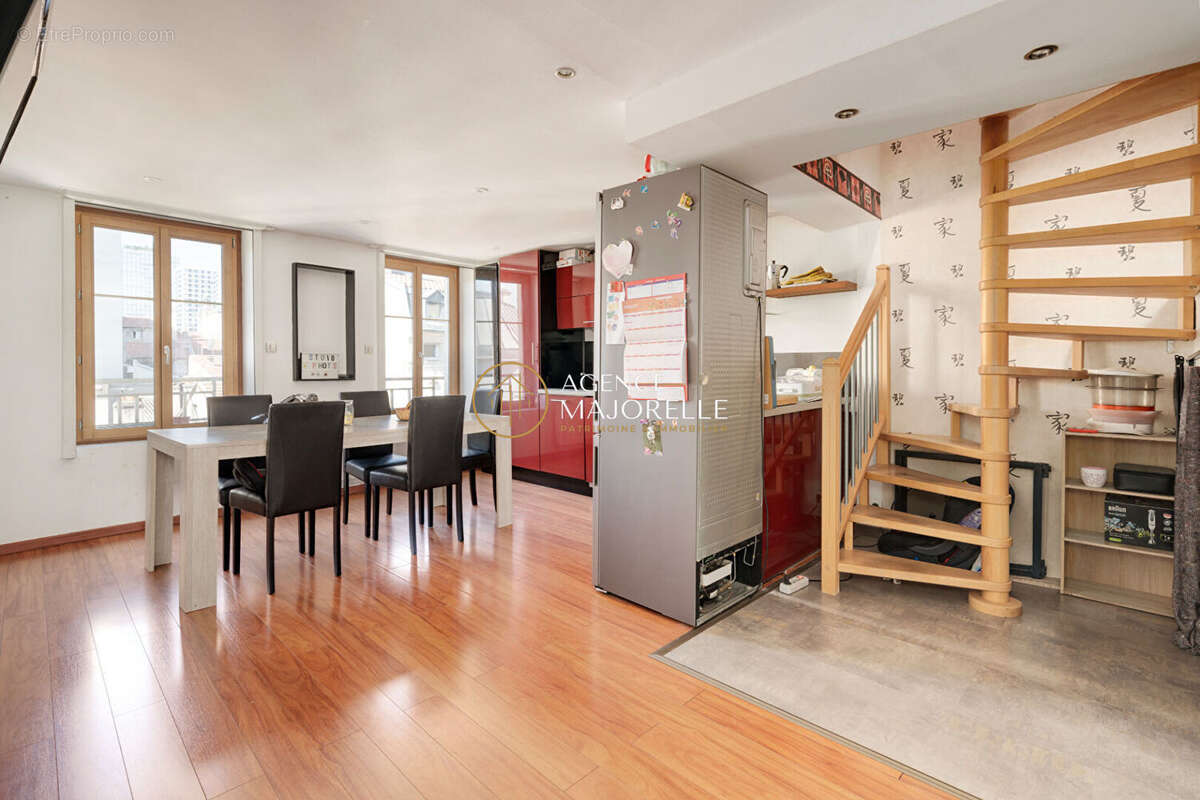 NANCY - Duplex de 154m2 (131 m² Carrez) aux volumes exceptionnels ! - photo 11