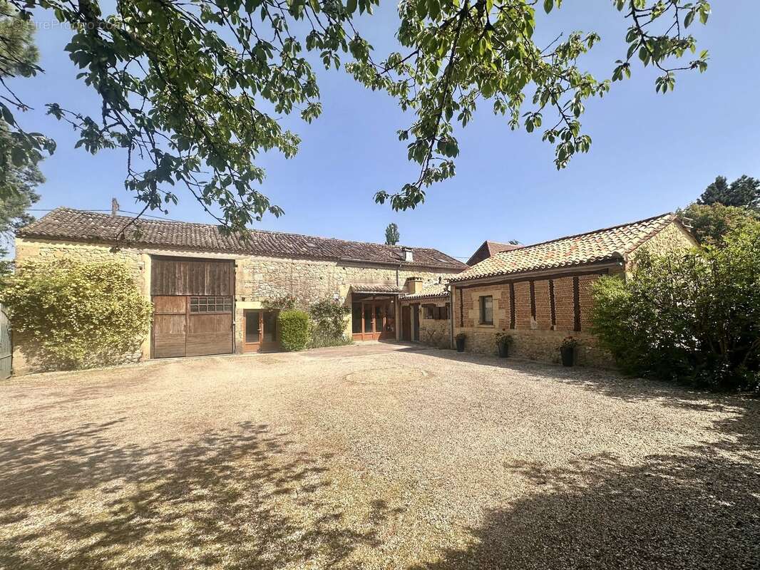 Périgourdine rénovée et grande piscine proche Bergerac - photo 13