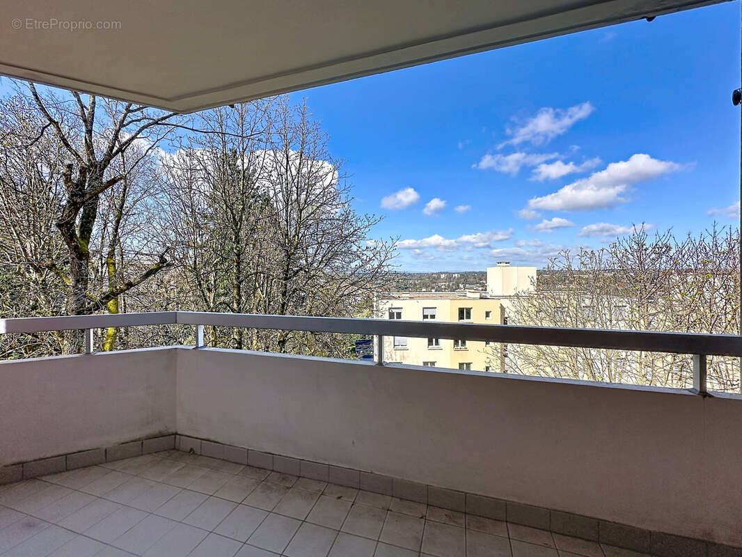 Appartement à LYON-5E