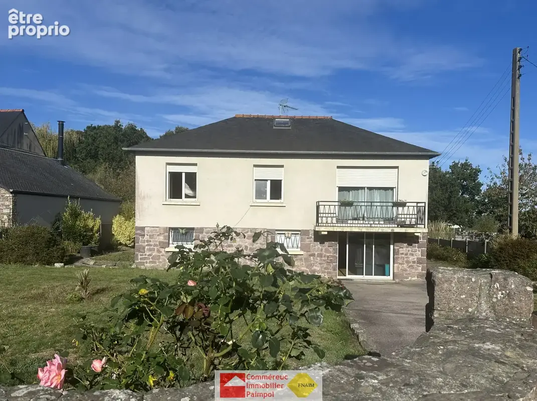 Maison à PLOURIVO