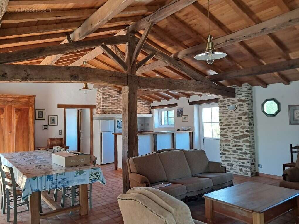 Maison à BOIS-DE-CENE